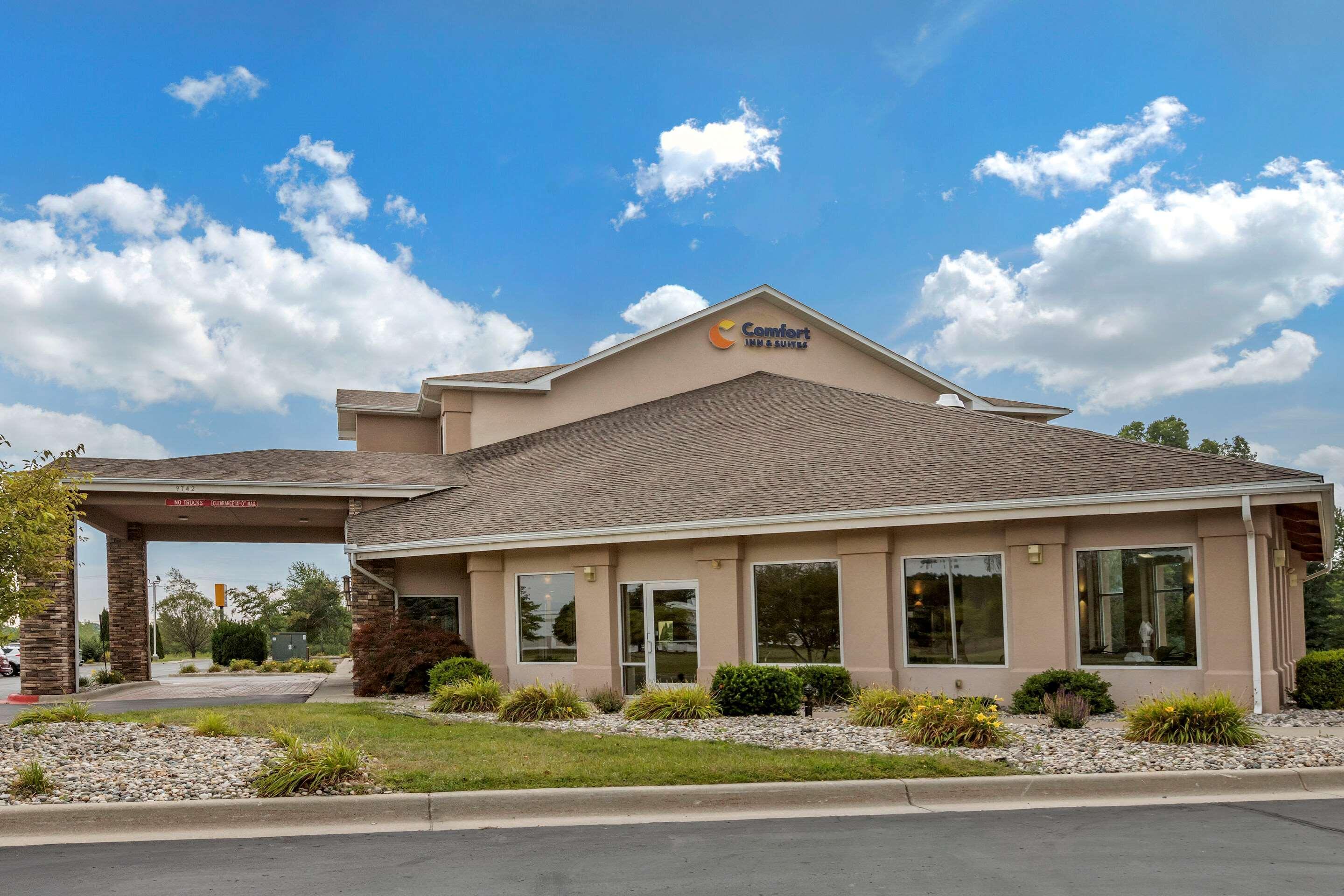 Comfort Inn & Suites Dimondale - Lansing Exteriör bild