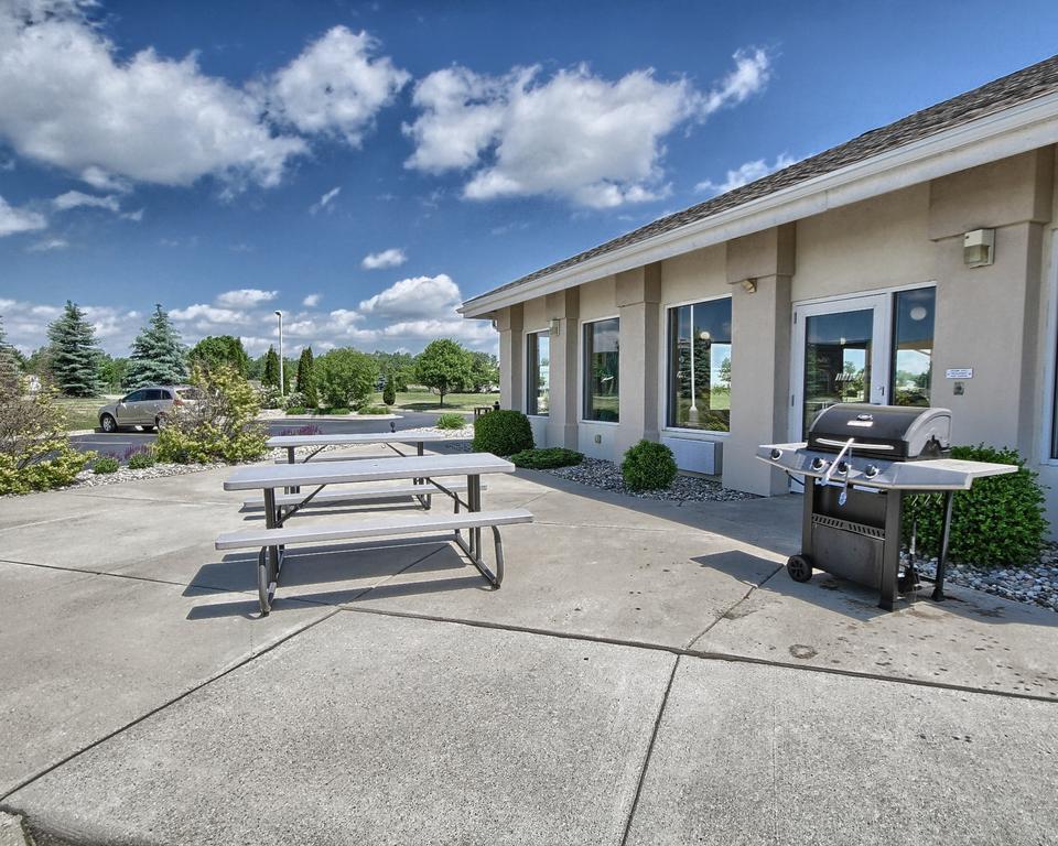 Comfort Inn & Suites Dimondale - Lansing Exteriör bild